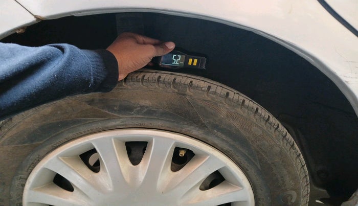 2014 Datsun Go T, Petrol, Manual, 56,590 km, tyre