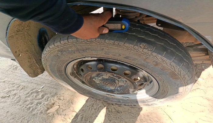 2022 Maruti Eeco 5 STR AC CNG, Petrol, Manual, 65,588 km, tyre