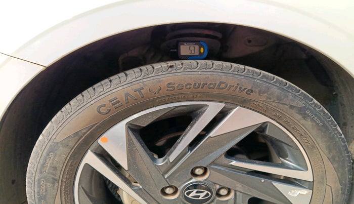 2022 Hyundai NEW I20 ASTA (O) 1.2 MT, Petrol, Manual, 18,745 km, tyre