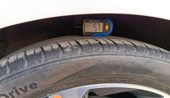 2022 Hyundai NEW I20 ASTA (O) 1.2 MT, Petrol, Manual, 18,745 km, tyre