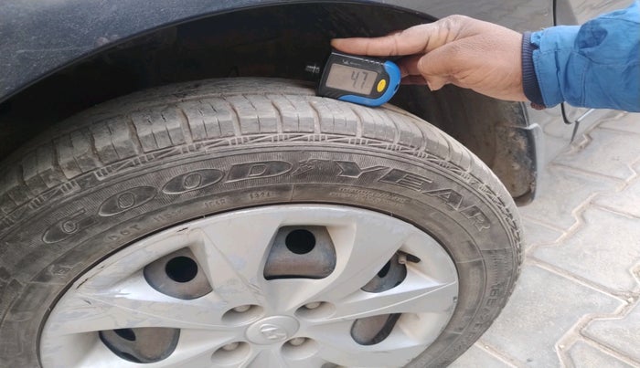 2023 Hyundai AURA SX 1.2, Petrol, Manual, 17,004 km, tyre