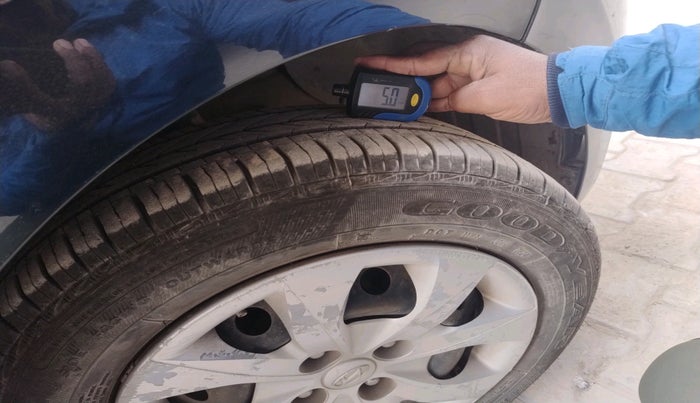 2023 Hyundai AURA SX 1.2, Petrol, Manual, 17,004 km, tyre