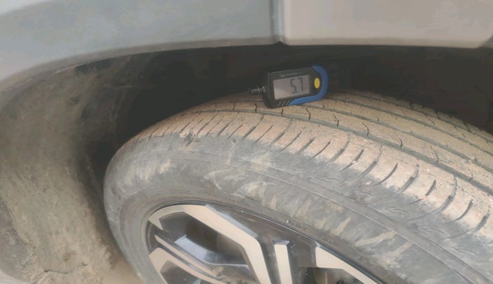 2023 Maruti BREZZA ZXI + AT SMART HYBRID, Petrol, Automatic, 21,742 km, tyre