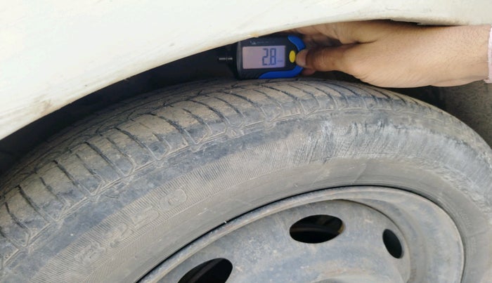 2010 Tata Manza AURA ABS SAFIRE, Petrol, Manual, 1,04,335 km, tyre