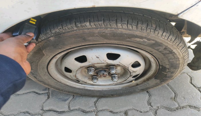 2013 Hyundai Santro Xing GL PLUS, Petrol, Manual, 1,52,615 km, tyre