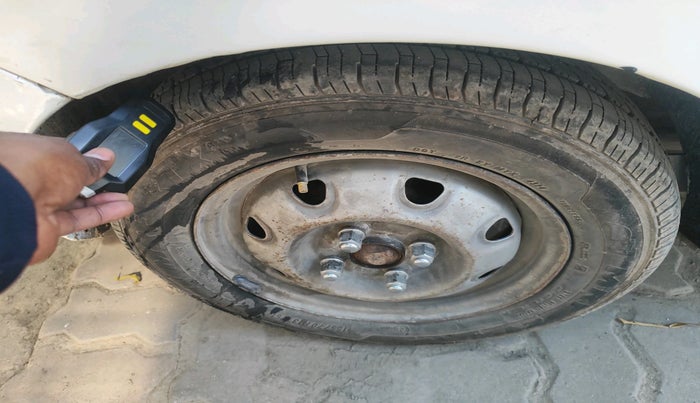 2013 Hyundai Santro Xing GL PLUS, Petrol, Manual, 1,52,615 km, tyre