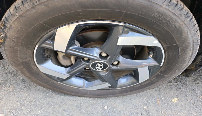 2019 Hyundai VENUE SX 1.4 CRDI, Diesel, Manual, 67,162 km, tyre