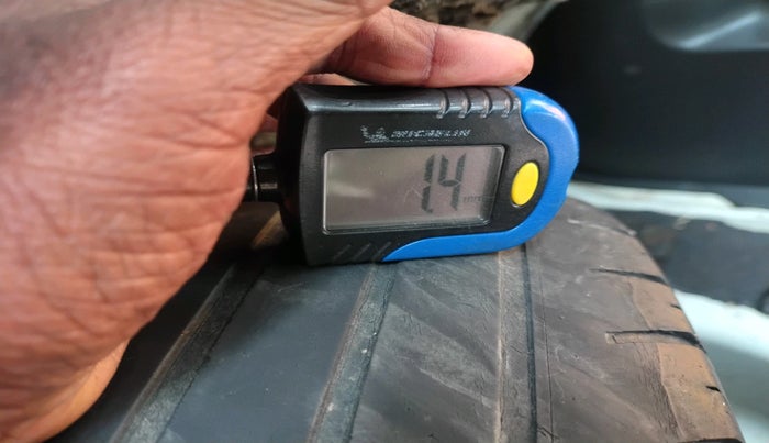 2013 Maruti Ritz VDI, Diesel, Manual, 90,424 km, tyre