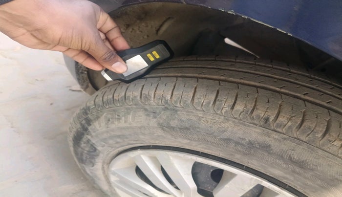 2018 Maruti Dzire VXI, Petrol, Manual, 29,338 km, tyre