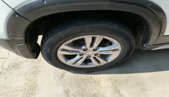 2017 Maruti Vitara Brezza ZDI, Diesel, Manual, 1,33,022 km, tyre