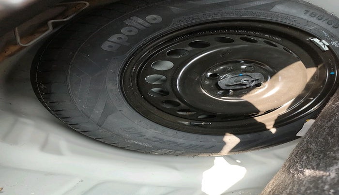 2023 Maruti Baleno DELTA PETROL 1.2, Petrol, Manual, 21,364 km, tyre