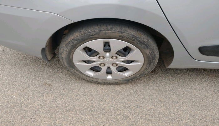 2019 Hyundai Xcent S 1.2, Petrol, Manual, 26,747 km, tyre