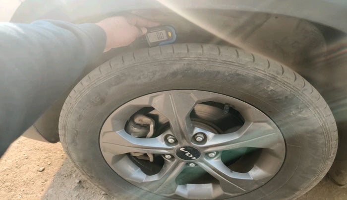 2023 KIA SELTOS HTK PLUS 1.5 IMT, Petrol, Manual, 29,647 km, tyre