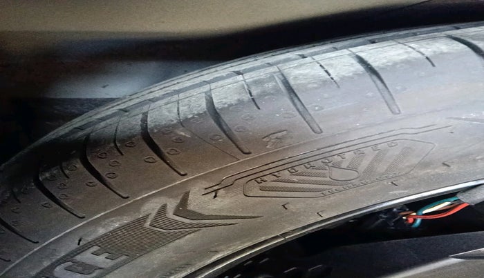 2022 Skoda KUSHAQ STYLE 1.5L TSI DSG, Petrol, Automatic, 79,649 km, tyre