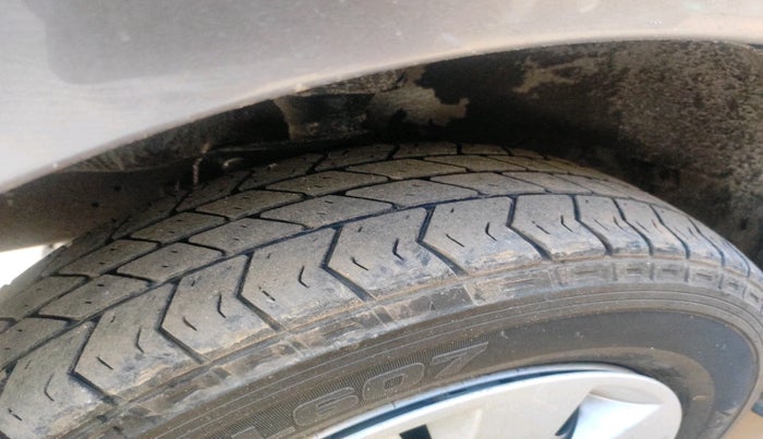 2021 Maruti Eeco 5 STR, Petrol, Manual, 58,969 km, tyre