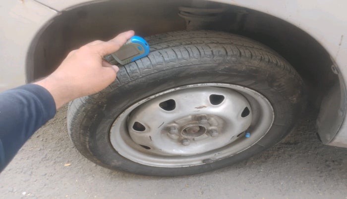 2012 Maruti Zen Estilo LXI, Petrol, Manual, 1,04,345 km, tyre