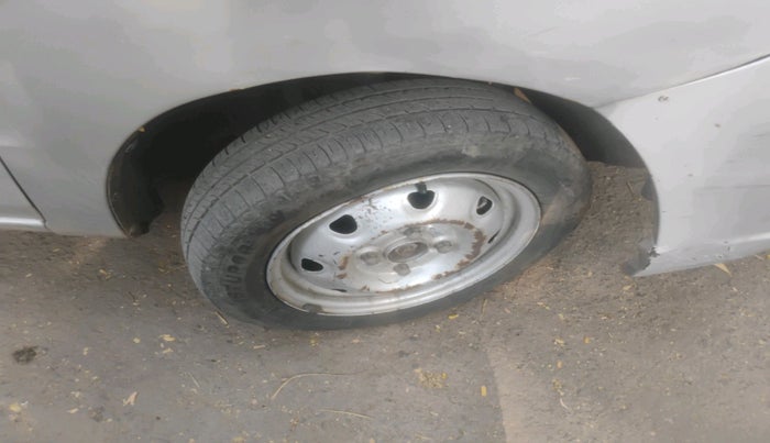 2012 Maruti Zen Estilo LXI, Petrol, Manual, 1,04,345 km, tyre