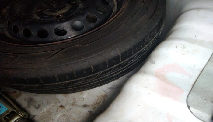 2018 Hyundai Grand i10 SPORTZ U2 1.2 CRDI, Diesel, Manual, 1,21,763 km, tyre