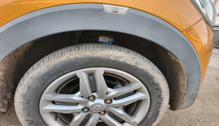 2021 Renault TRIBER RXZ, Petrol, Manual, 36,303 km, tyre