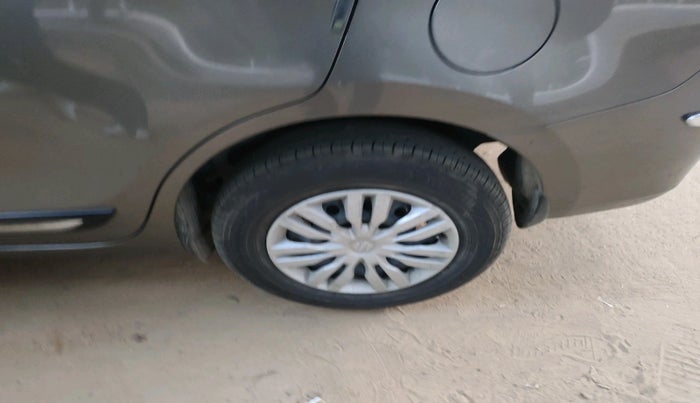 2018 Maruti Dzire VXI AMT, Petrol, Automatic, 75,536 km, tyre