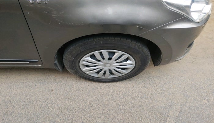 2018 Maruti Dzire VXI AMT, Petrol, Automatic, 75,536 km, tyre