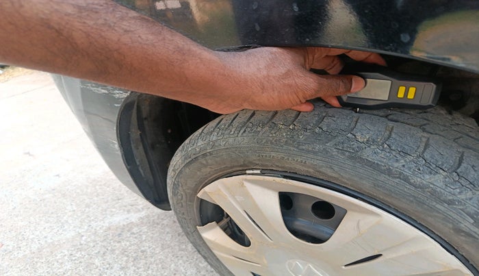 2012 Maruti Wagon R 1.0 VXI, Petrol, Manual, 29,073 km, tyre