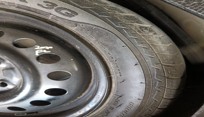 2012 Maruti Wagon R 1.0 VXI, Petrol, Manual, 29,073 km, tyre