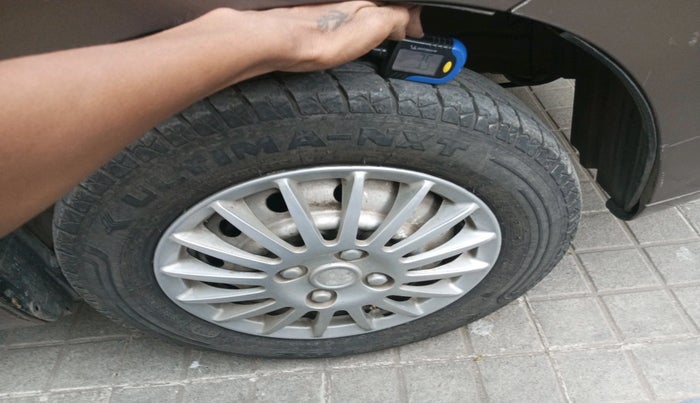 2012 Maruti Wagon R 1.0 LXI, Petrol, Manual, 44,232 km, tyre