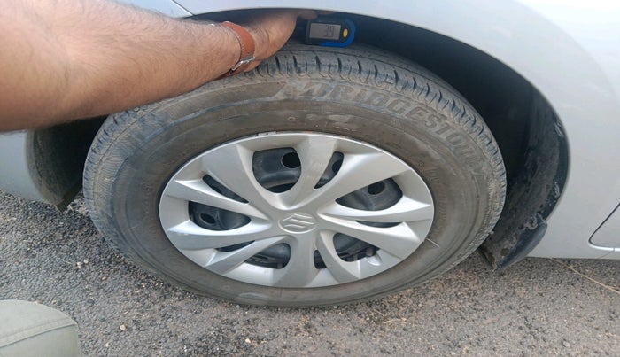 2019 Maruti Swift VXI, Petrol, Manual, 18,137 km, tyre