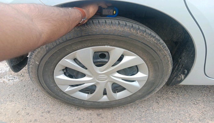 2019 Maruti Swift VXI, Petrol, Manual, 18,137 km, tyre