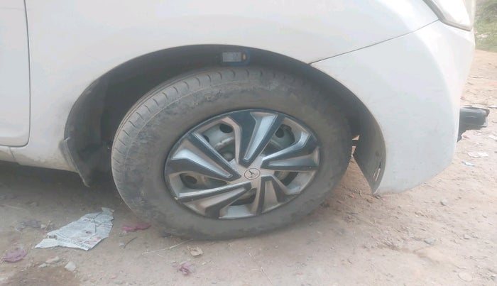 2015 Hyundai Eon D-LITE+, Petrol, Manual, 71,319 km, tyre