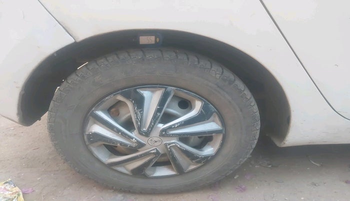 2015 Hyundai Eon D-LITE+, Petrol, Manual, 71,319 km, tyre