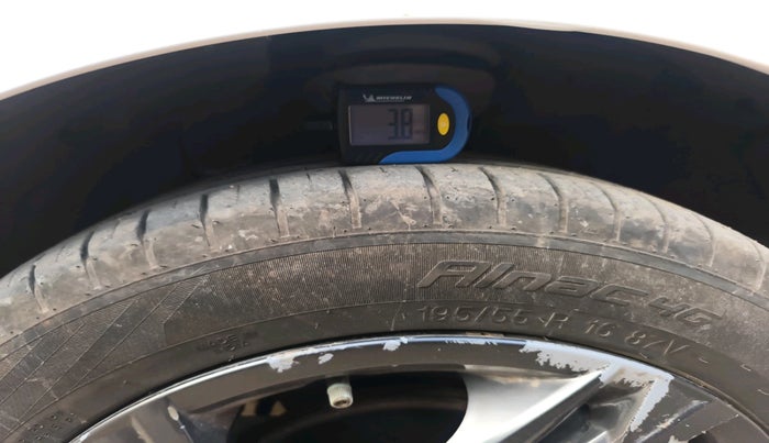 2021 Hyundai NEW I20 SPORTZ 1.2 MT, Petrol, Manual, 1,02,649 km, tyre