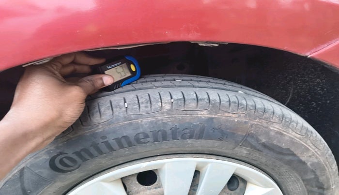 2014 Datsun Go T, Petrol, Manual, 66,500 km, tyre