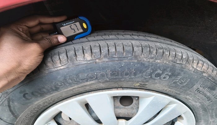 2014 Datsun Go T, Petrol, Manual, 66,500 km, tyre