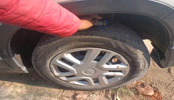 2019 Maruti Vitara Brezza VDI, Diesel, Manual, 67,471 km, tyre