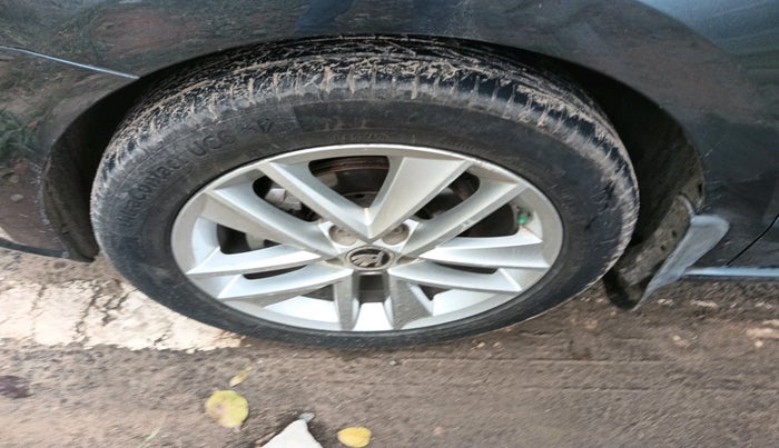 2017 Skoda Rapid STYLE 1.5 TDI AT, Diesel, Automatic, 1,09,166 km, tyre