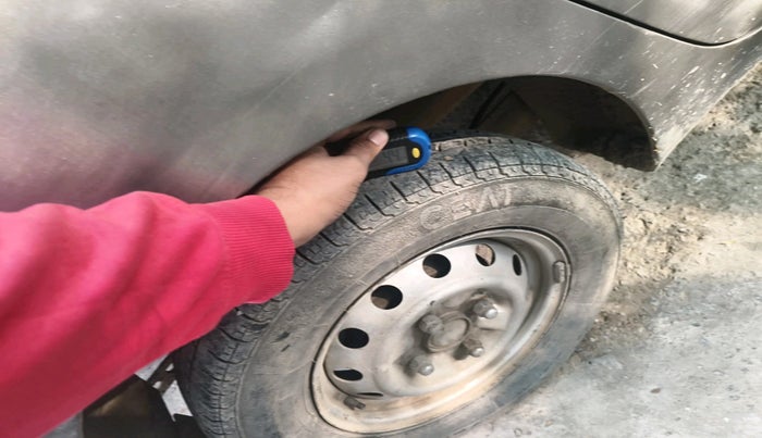 2013 Hyundai Eon MAGNA +, Petrol, Manual, 75,376 km, tyre