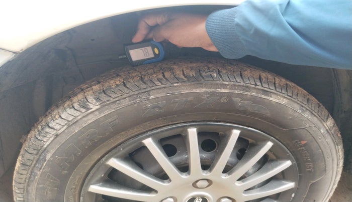 2016 Maruti Swift Dzire VDI, Diesel, Manual, 1,01,377 km, tyre