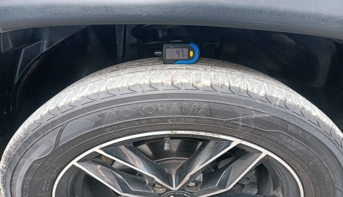 2018 Jeep Compass SPORT 1.4 PETROL, Petrol, Manual, 1,34,997 km, tyre