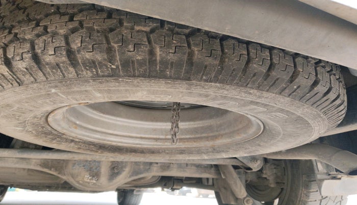 2017 Tata Hexa XTA 4X2 7 STR, Diesel, Automatic, 1,19,146 km, tyre