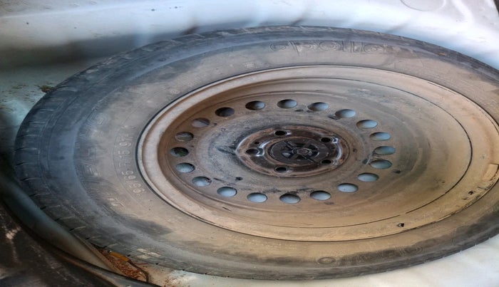 2019 Hyundai VENUE S 1.2, Petrol, Manual, 52,611 km, tyre