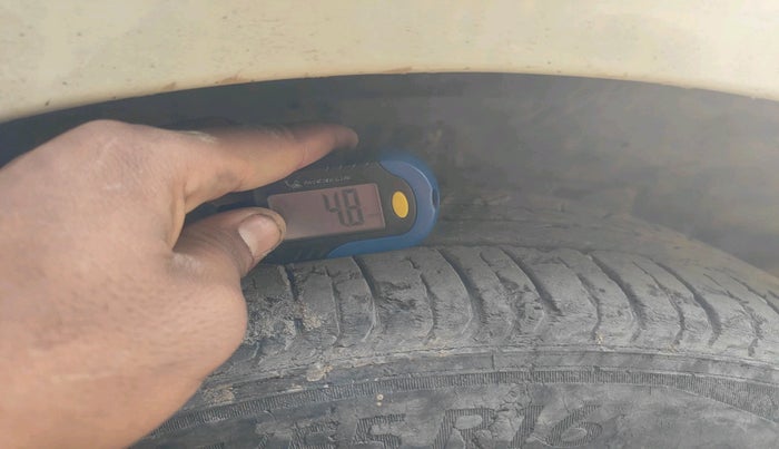 2015 Maruti Swift VDI, Diesel, Manual, 94,149 km, tyre