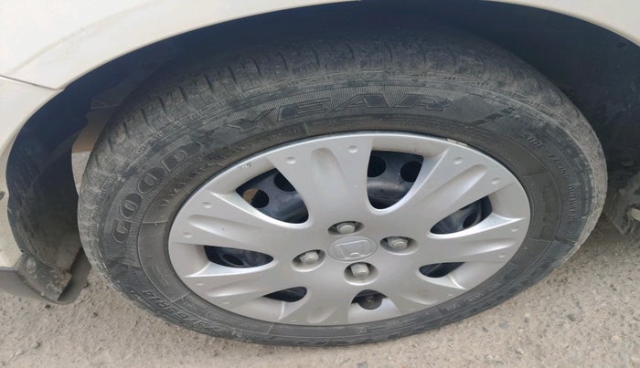 2016 Honda Amaze 1.2L I-VTEC S, Petrol, Manual, 34,416 km, tyre