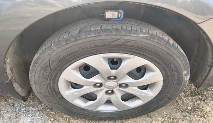 2017 Hyundai Elite i20 SPORTZ 1.2, Petrol, Manual, 76,681 km, tyre