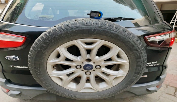 2016 Ford Ecosport TITANIUM+ 1.5L DIESEL, Diesel, Manual, 1,23,971 km, tyre