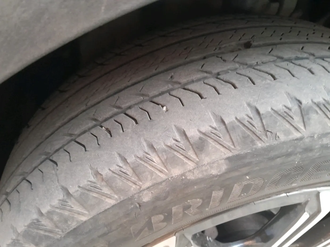 2022 Mahindra XUV700 AX 7 D AT 7 STR, Diesel, Automatic, 78,005 km, tyre