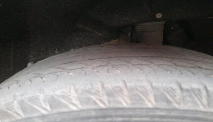 2022 Mahindra XUV700 AX 7 D AT 7 STR, Diesel, Automatic, 78,005 km, tyre