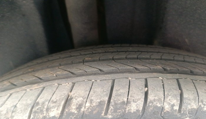 2021 Volkswagen TAIGUN HIGHLINE 1.0 TSI AT, Petrol, Automatic, 31,342 km, tyre