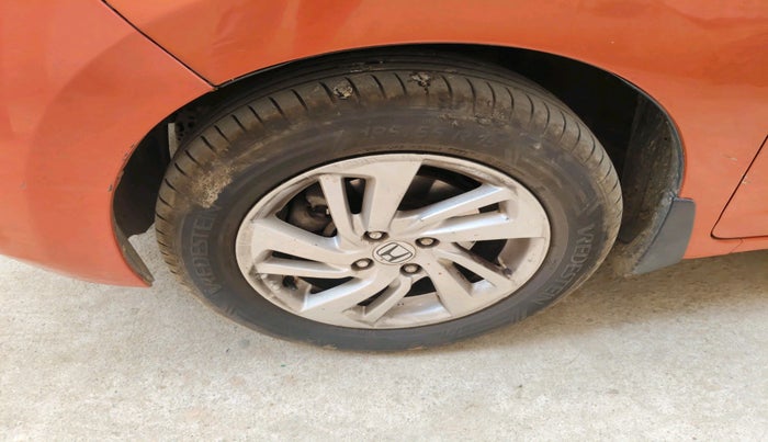 2016 Honda Jazz 1.2L I-VTEC V AT, Petrol, Automatic, 80,017 km, tyre